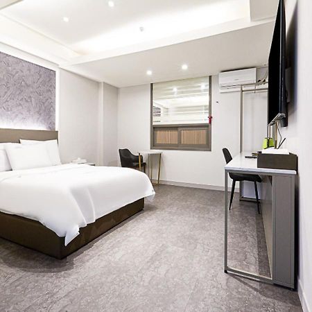 Bundang Regency Hotel Seongnam Bagian luar foto