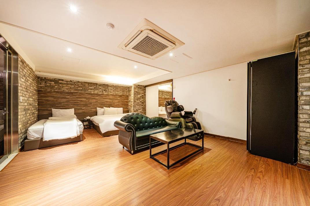 Bundang Regency Hotel Seongnam Bagian luar foto