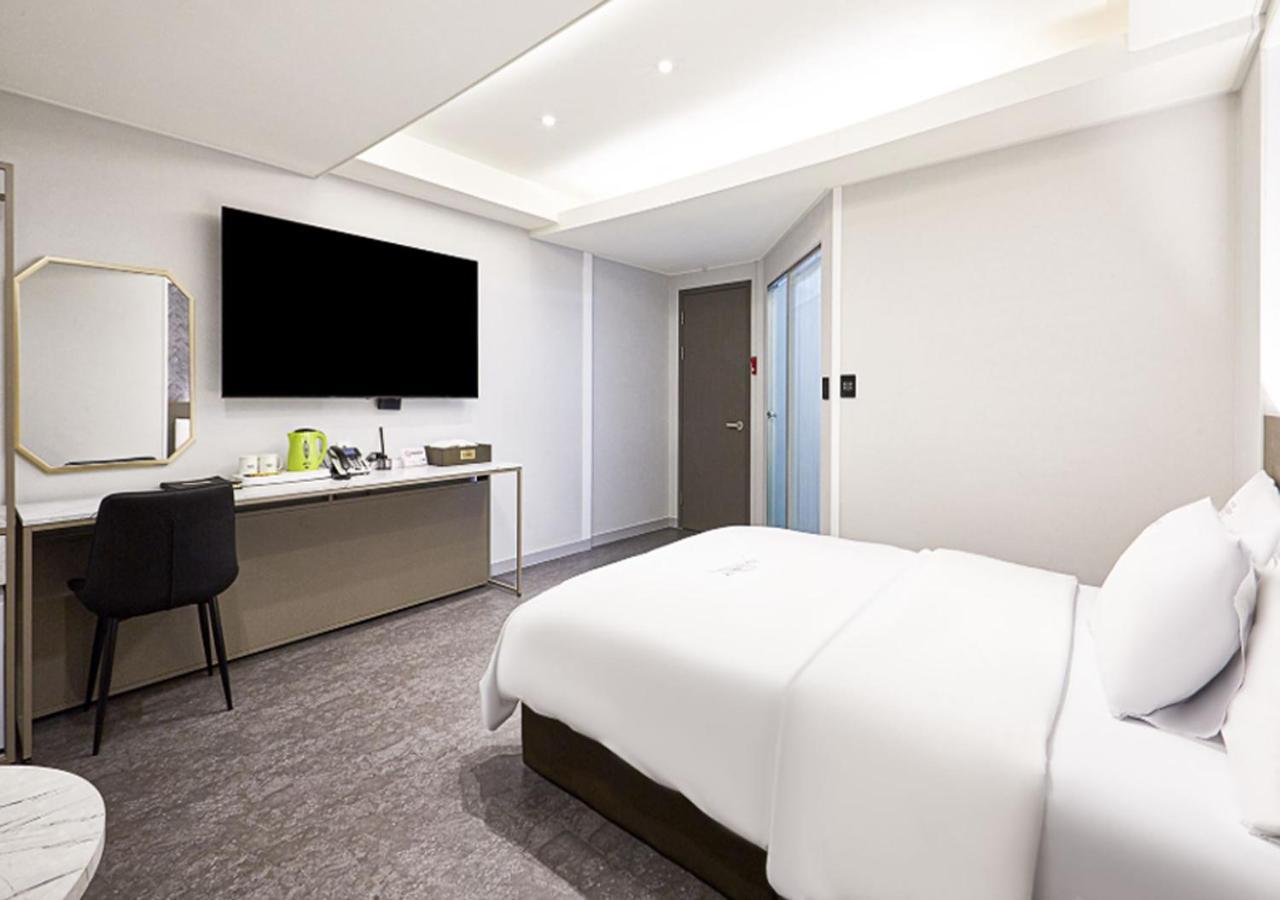 Bundang Regency Hotel Seongnam Bagian luar foto