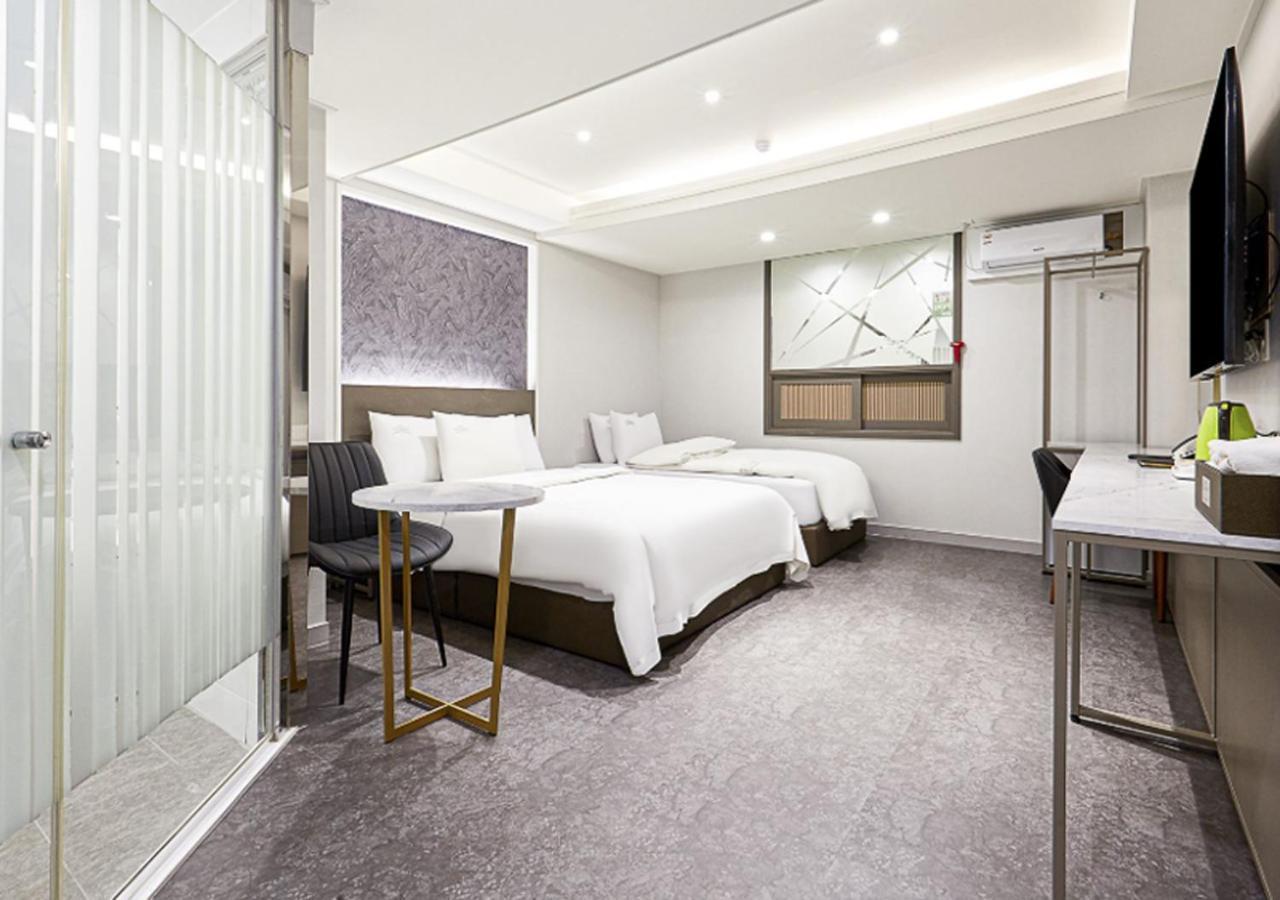 Bundang Regency Hotel Seongnam Bagian luar foto