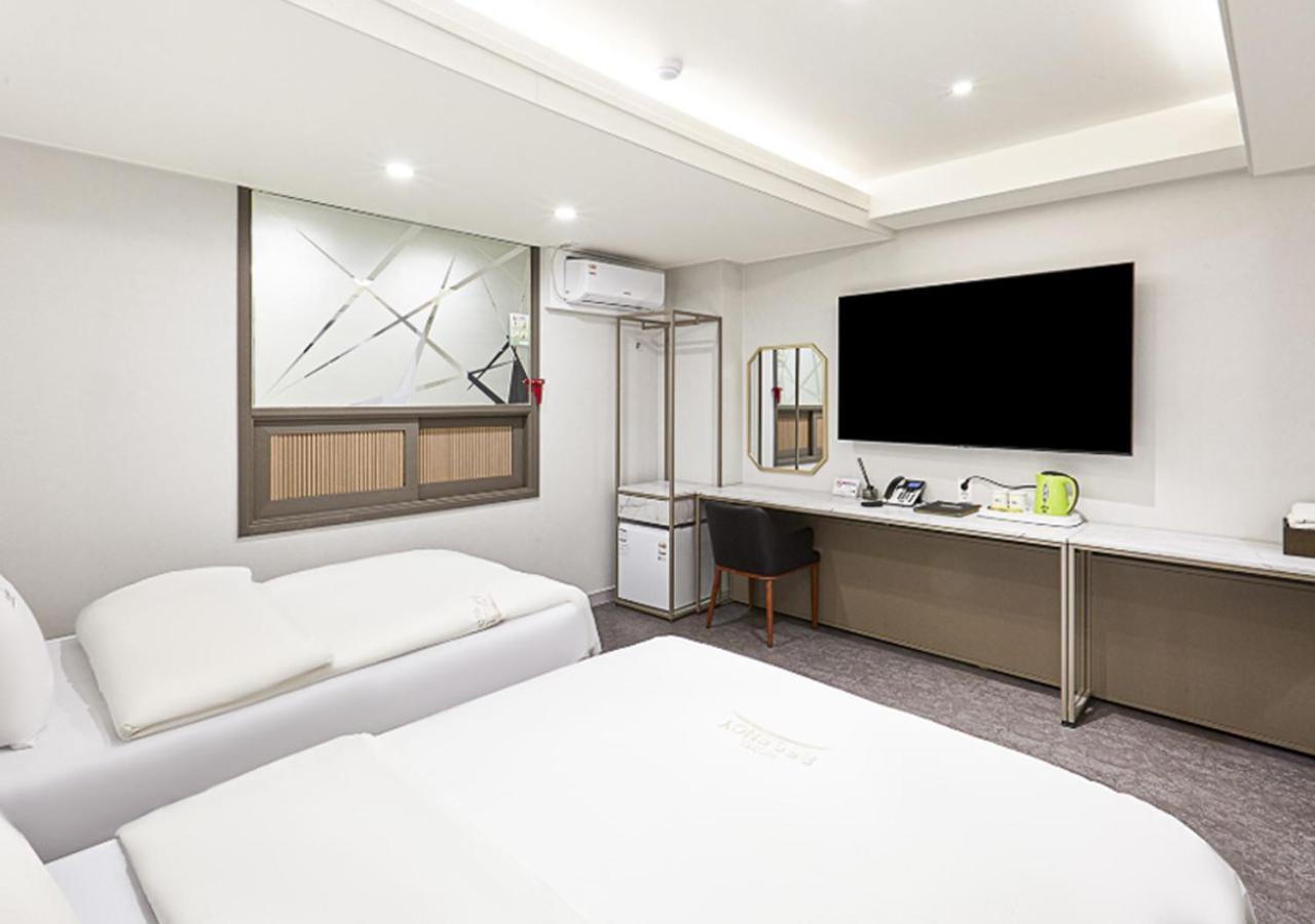 Bundang Regency Hotel Seongnam Bagian luar foto