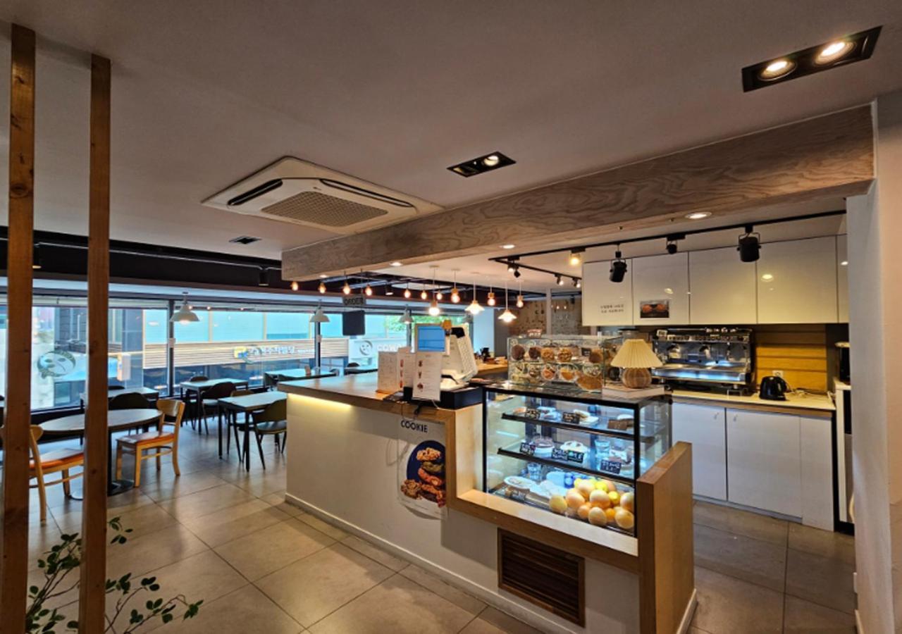 Bundang Regency Hotel Seongnam Bagian luar foto