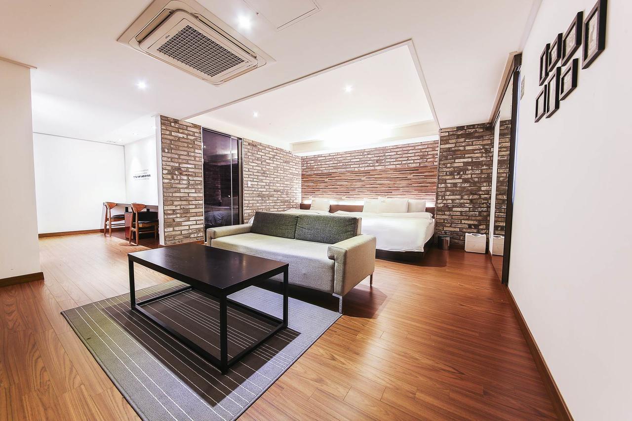Bundang Regency Hotel Seongnam Bagian luar foto