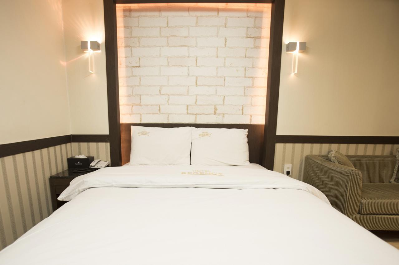 Bundang Regency Hotel Seongnam Bagian luar foto