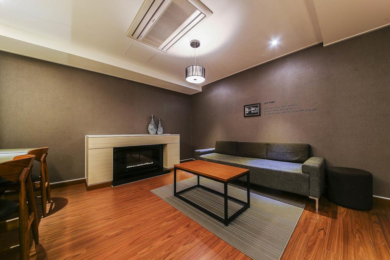 Bundang Regency Hotel Seongnam Bagian luar foto