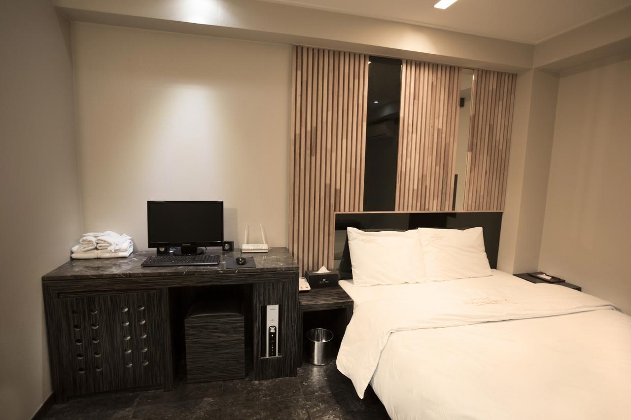 Bundang Regency Hotel Seongnam Bagian luar foto